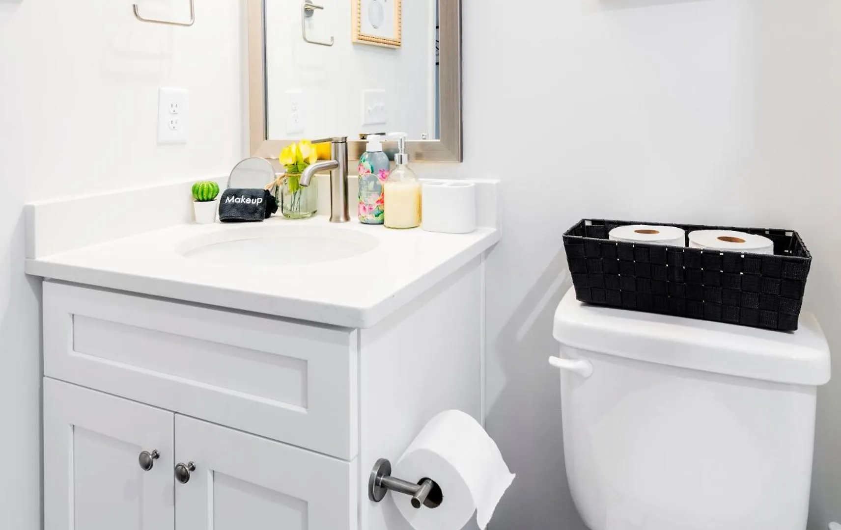 Chic Home 9 Min To Uptown Hot Tub & Private Yard Charlotte