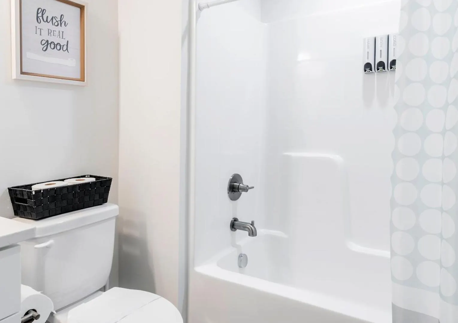 Chic Home 9 Min To Uptown Hot Tub & Private Yard Charlotte United States