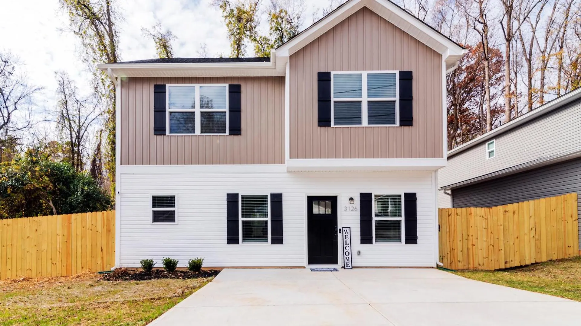 Chic Home 9 Min To Uptown Hot Tub & Private Yard Charlotte Holiday home
