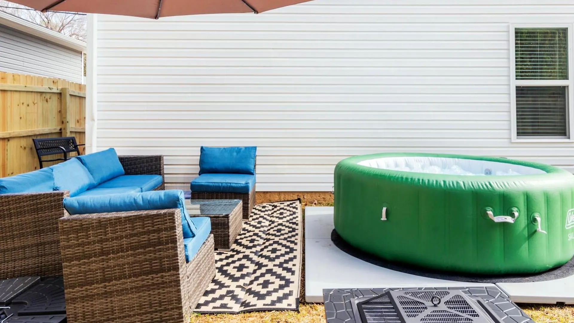 Chic Home 9 Min To Uptown Hot Tub & Private Yard Charlotte